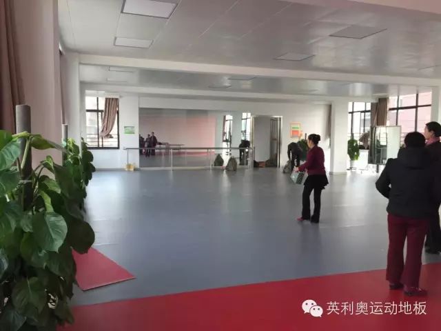 健身房私教球类运动_室内健身球_健身房球操视频
